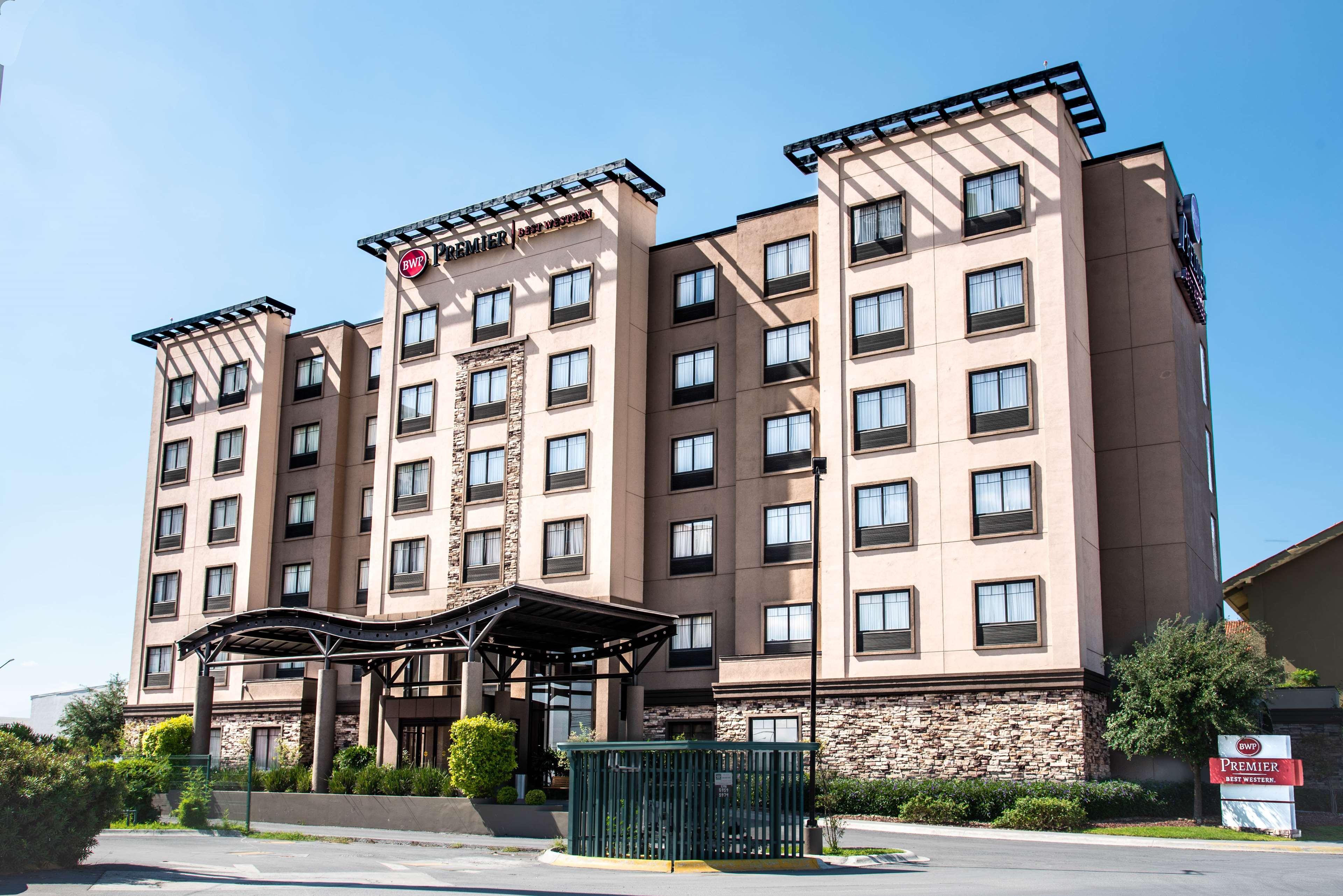 Best Western Premier Monterrey Aeropuerto Hotel Exterior photo